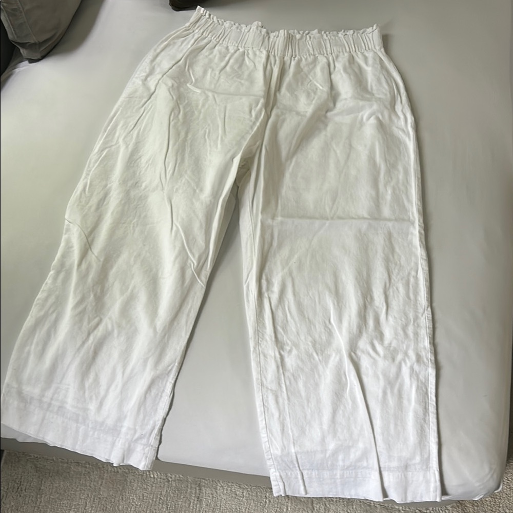 Abercrombie & Fitch Cream Relaxed Linen Pants
